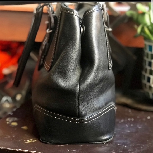 Coach black leather - Picture 3 of 4